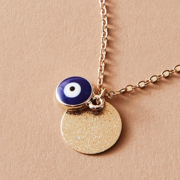 3/$30 💛 Evil Eye Pendant Necklace - Picture 2 of 4